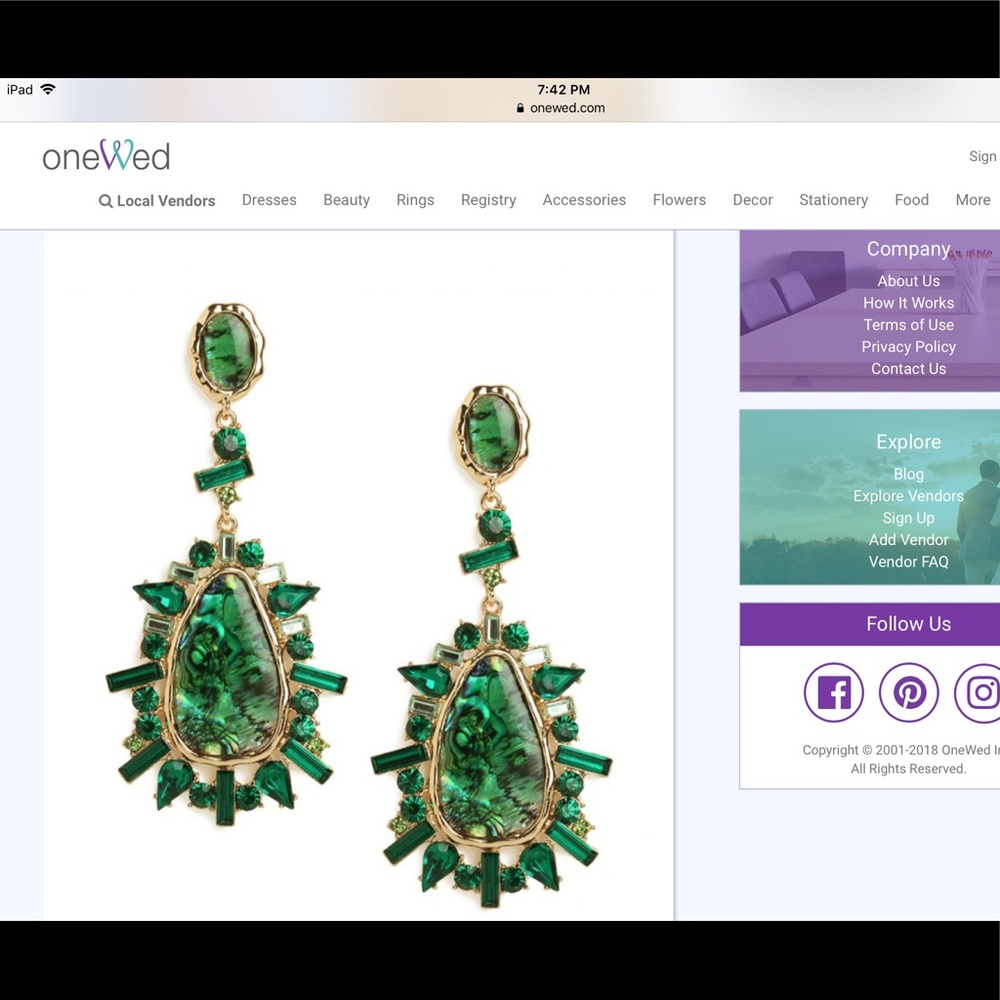 Desperately looking for these earrings.